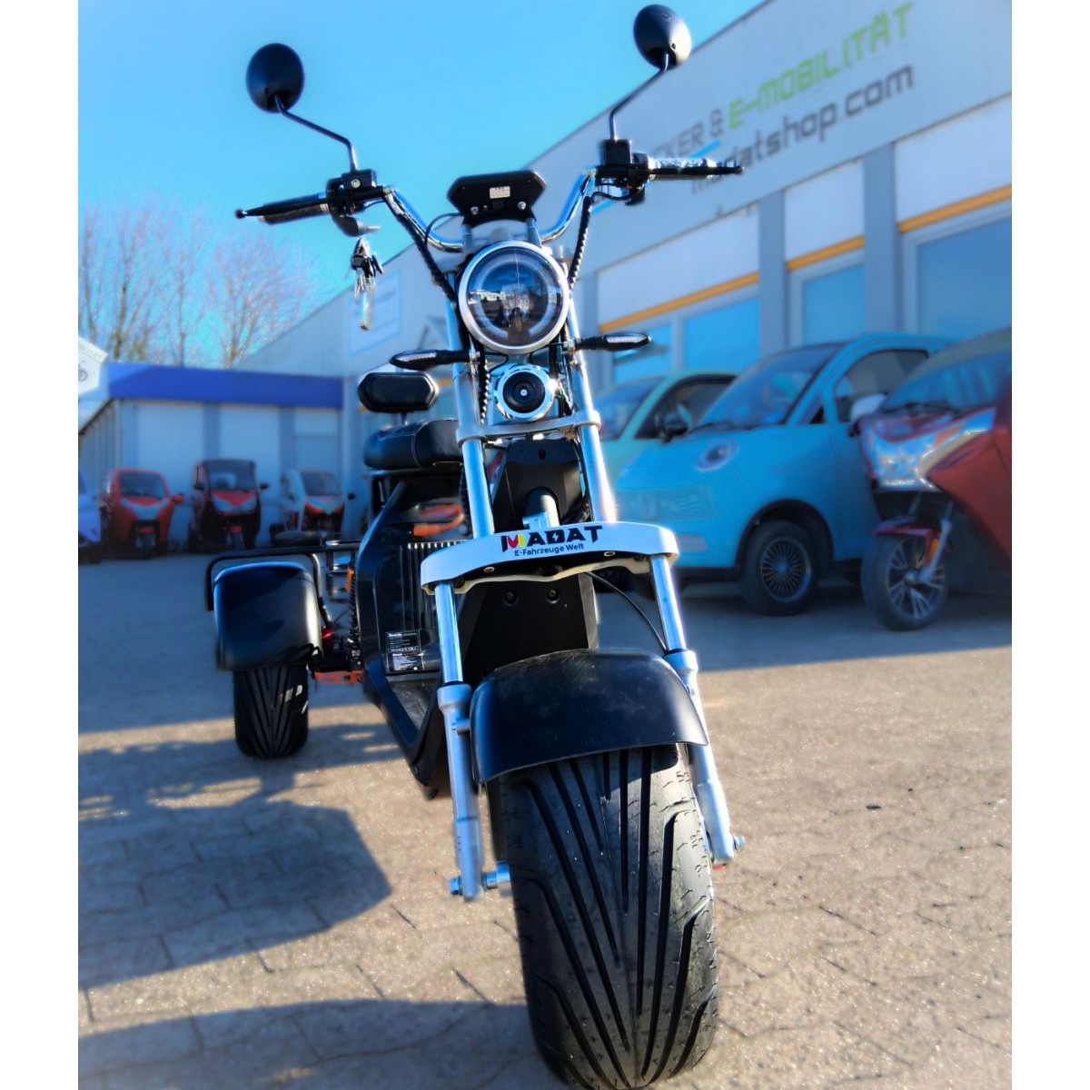 Madat CP-3 Elektro-Dreirad – E-Scooter & Chopper, 45 km/h (25 km/h optional), 40 Ah Akku, 60–90 km Reichweite, mit 2 Akkus, Schwarz
