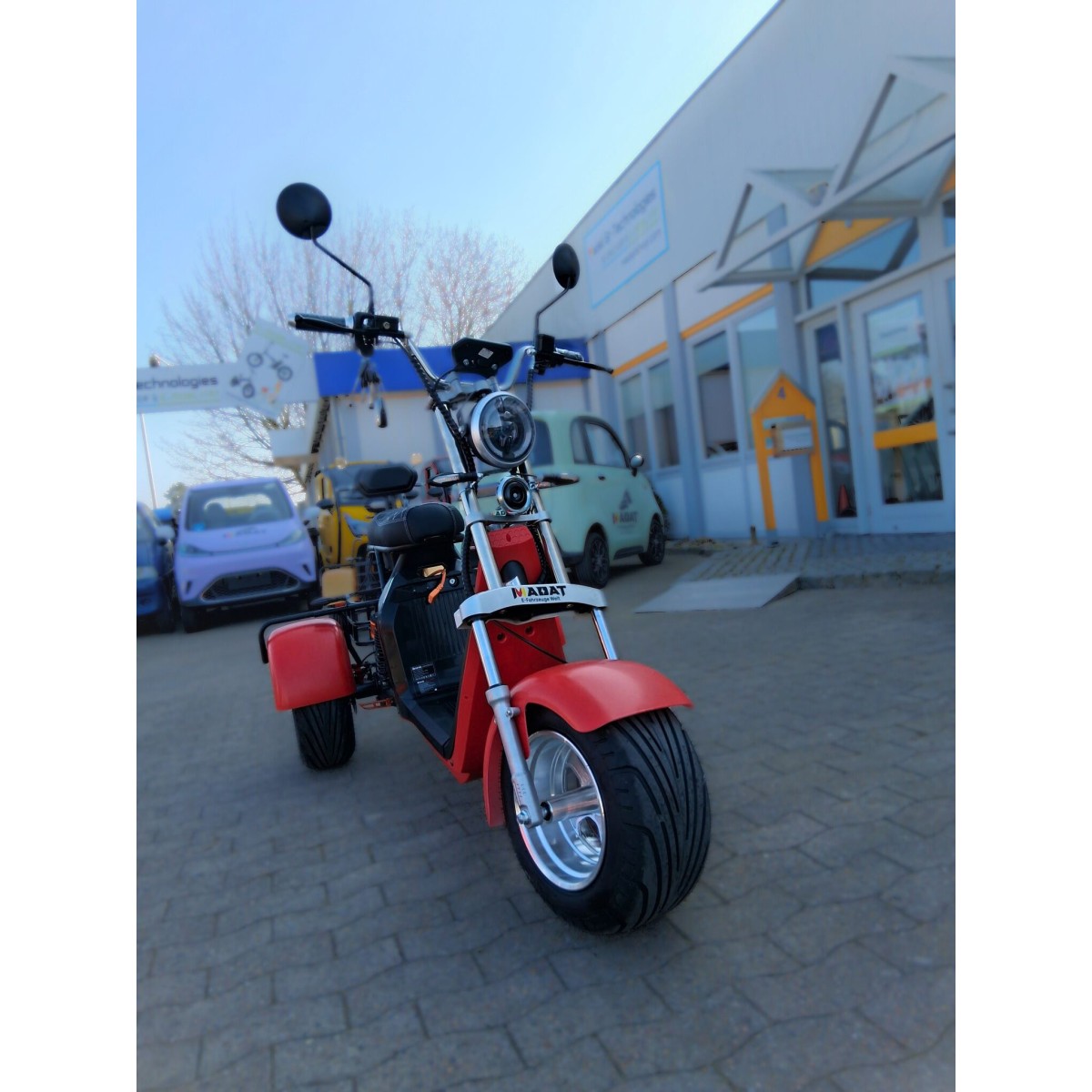 Madat CP-3 Electric Tricycle – E-Scooter & Chopper, 45 km/h (25 km/h optional), 40 Ah , 60–90 km Range, with 2 Batteries, Red