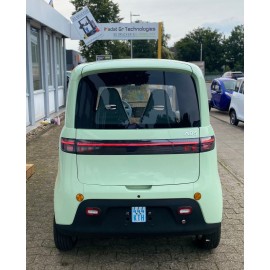 Madat A05 – Grüner E-Kabinenroller mit 100 Ah Lithium-Eisenphosphat-Akku (LiFePO₄), 25 km/h