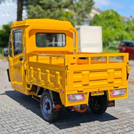MADAT E-Cargo – Yellow Electric Cabin Scooter