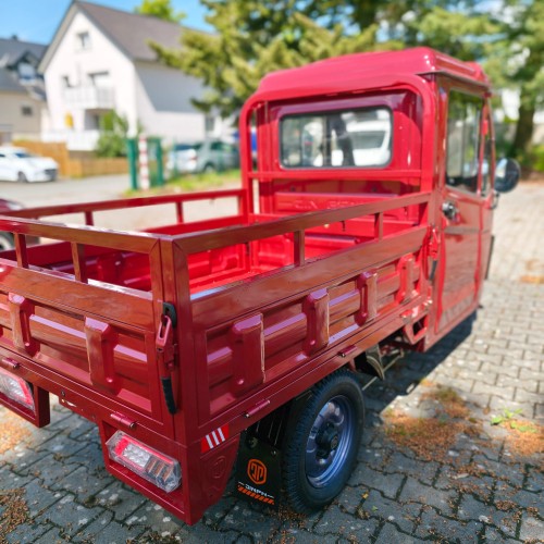 Madat E-Cargo – Elektrisches Cargo-Dreirad mit offener Ladefläche Rot